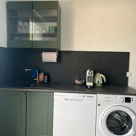 Avella House 아파트 *