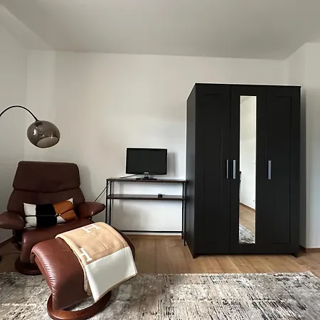 Avella House * Muehlheim am Main
