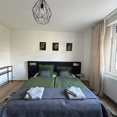 Avella House 아파트 *